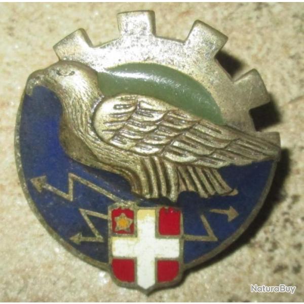 Groupe Ecole 309, AVORD, dos guilloch� embouti, petite pastille