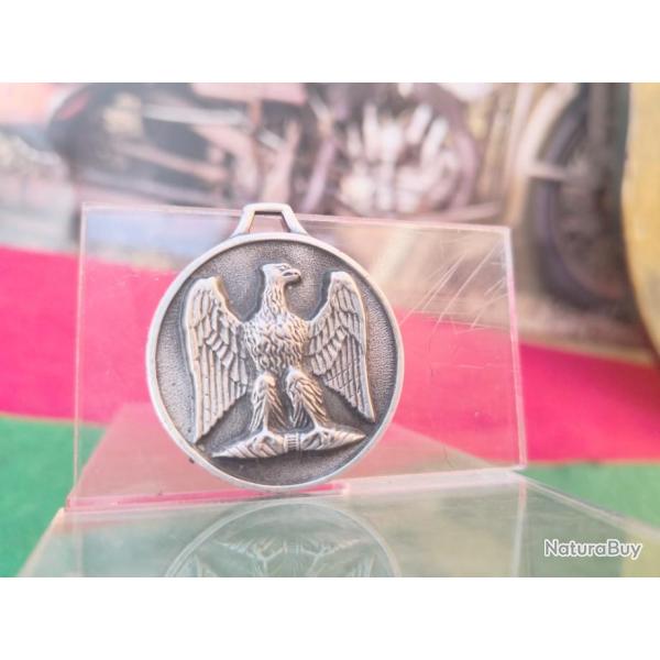 M�daillon argent� Aigle Imp�rial  ( 27 mm )