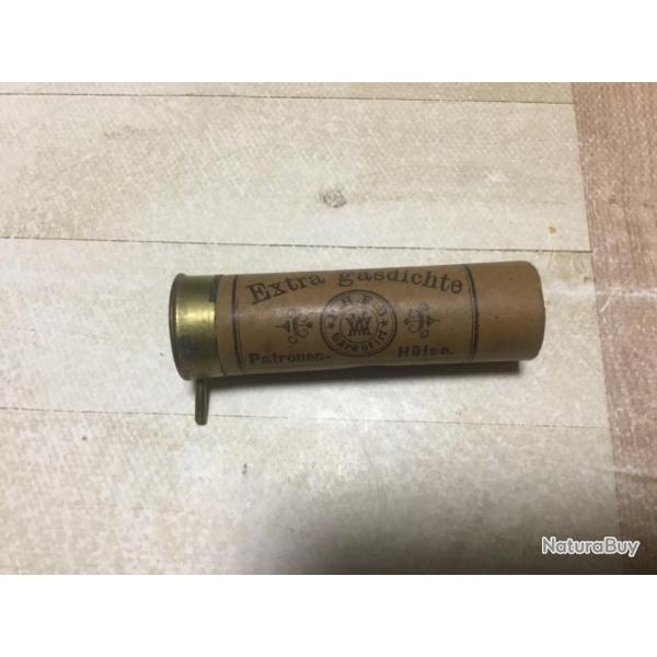 UNE DOUILLE A BROCHE �TRANG�RE DE CALIBRE 14