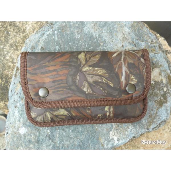 Belle Cartouchi�re camo feuillage 10 balles.