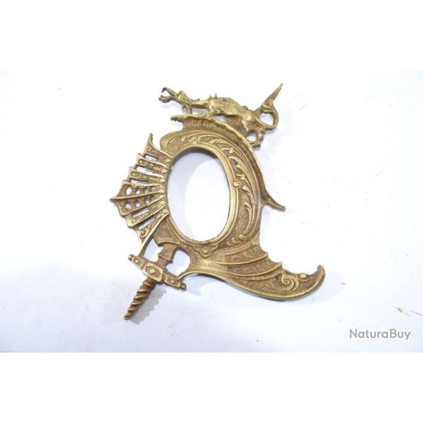 Ancien cadre porte photo bronze ou laiton ? style m�di�val gothique casque chevalier surmont� dragon