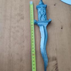 Rarissime dague  &agrave; identifier