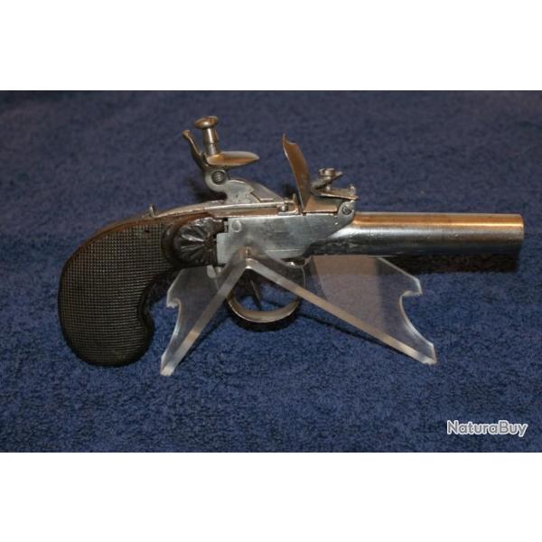 PISTOLET DE VOYAGE � SILEX en bon etat