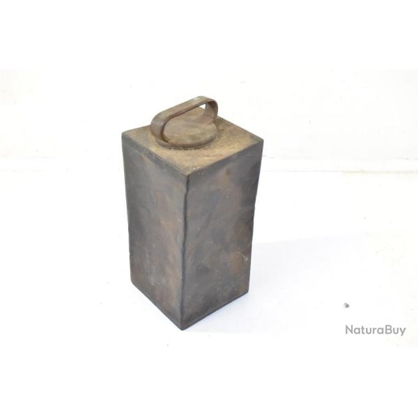 Ancienne boite en laiton, couvercle  vis. Gargousse ? WW1 WW2 ? boite  poudre ? eau ? militaire