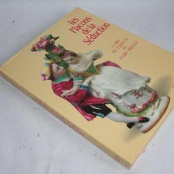Livre Les flacons de la séduction l'art du parfum au XVIII 1985