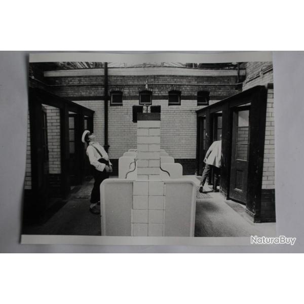 Photographie d'art JAN NEUMAN Urinoir Royaume-Uni �rotique