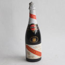 Bouteille de champagne G.H. MUMM Cordon rouge Brut ancienne