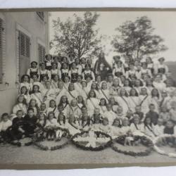 Photo enfants Société d'embellissement Les Jeannerets La Molière 1911