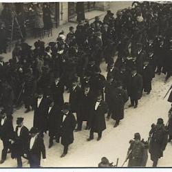 Carte postale Hérault 34 Montpellier Défilé funéraire rue de la Loge