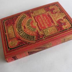 Livre illustré Jules VERNE Aventures du capitaine Hatteras 1923
