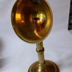 Lampe bougeoir automatique a reflecteur Antiquités