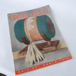Livre  Lavori a Fuselli  broderie dentelle