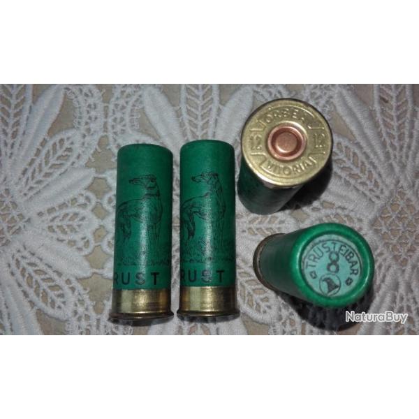 UNE BELLE CARTOUCHE DE COLLECTION A DOUILLE EN CARTON  (TRUSTEIBAR)