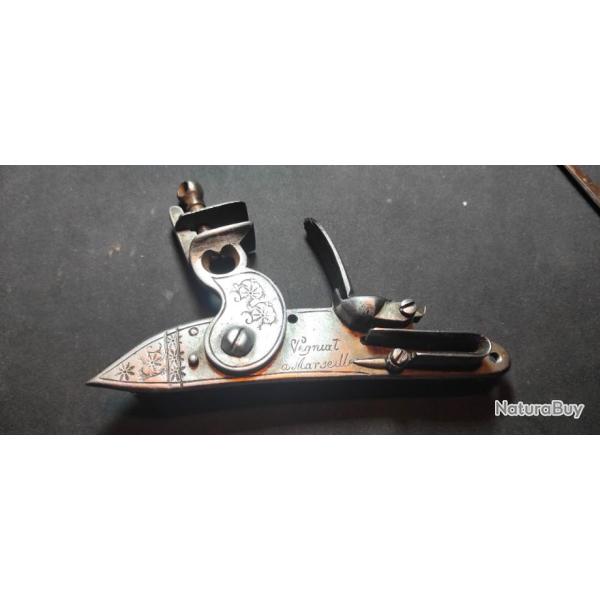 Platine  � silex XIX�me sign�e  Vigniat � Marseille- PL10