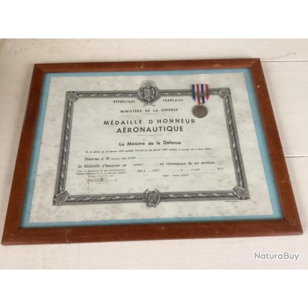 tr�s belle m�daille d'honneur a�ronautique - �chelon argent - avec son brevet - 1987