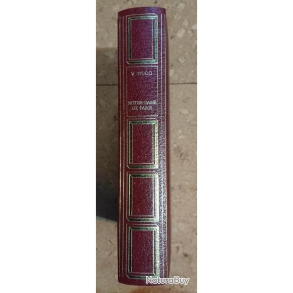 Livre - "Notre Dame de Paris" Victor HUGO