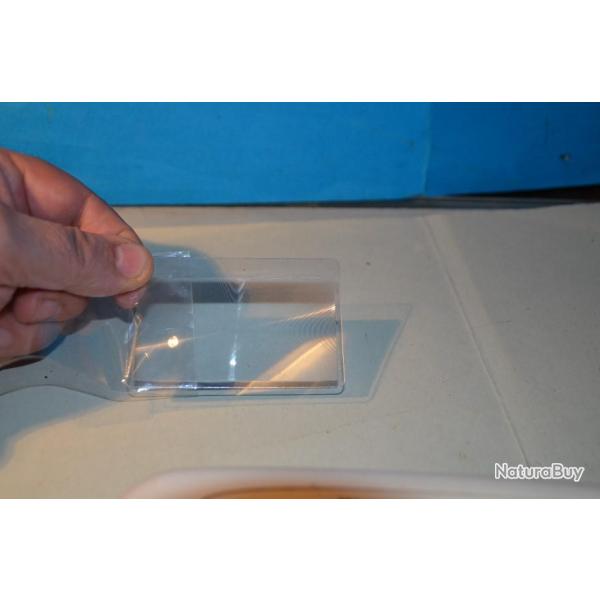 1  Loupe format carte de credit