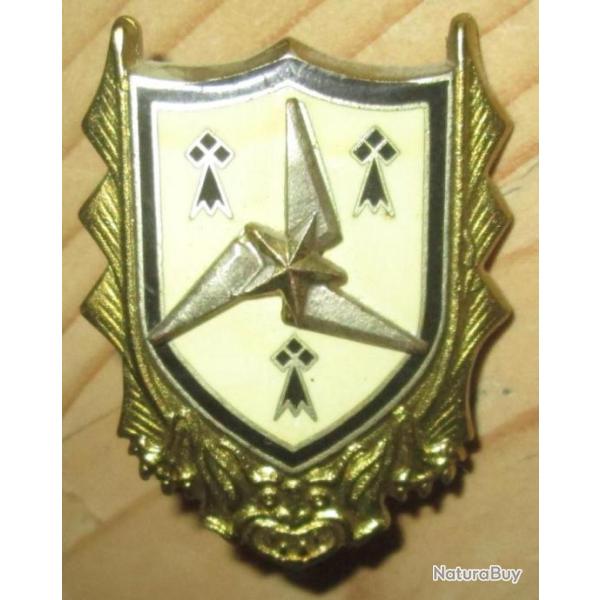 3� Groupe d'H�licopt�res L�gers, dos guilloch� embouti