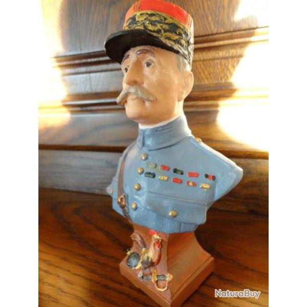 Buste du Mar�chal Foch couleur