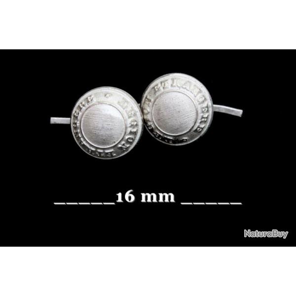 Lot de deux boutons � lamelles (16 mm ) de la L�gion Etrang�re (argent)4a.