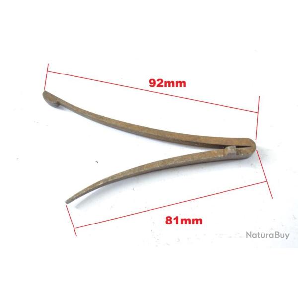 Grand ressort pour platine de pistolet ou fusil � chien. Restauration arme ancienne collection (F)