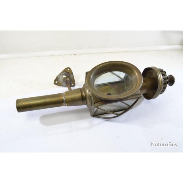 Lampe de fiacre, lanterne ancienne en laiton avec support. D�co 19e Si�cle, charrette chariot