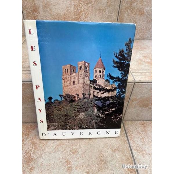 livre les pays d'Auvergne