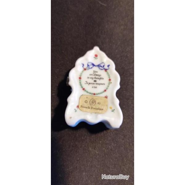 Horloge en faence 5 cm X 3 cm ( Livr par Happy post 11)