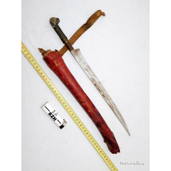 TRES BEL ANCIEN POIGNARD -- FLISSA  --  AFRIQUE NORD / ALGERIE