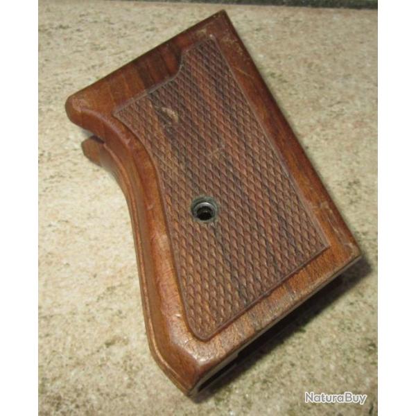 Crosse P.A a Identifier