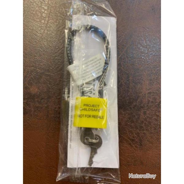 Cadenas/Verrou de pontet � cl�