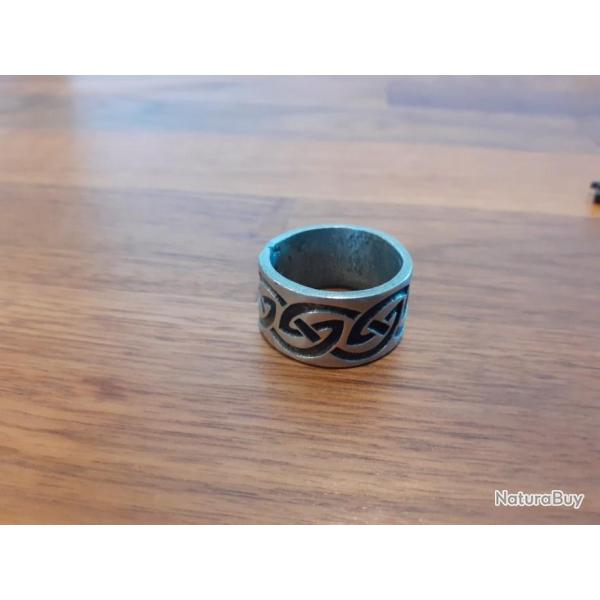 Bague motifs d'inspiration celte ou scandinave