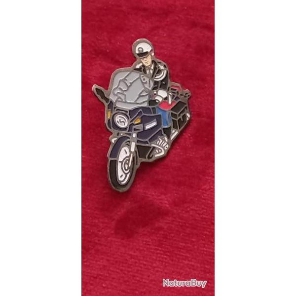 Pins gendarmerie garde r�publicaine ( BMW )