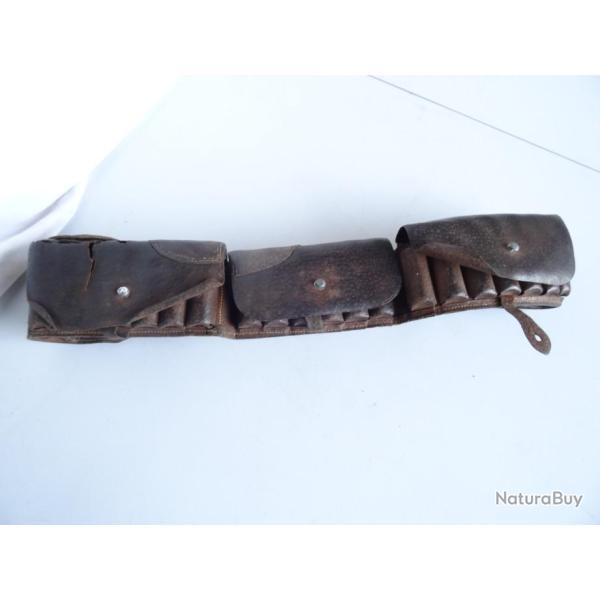 E26) ceinture cartouchi�re de luxe 3 compartiments = en p�cari doubl� de cuir fin )
