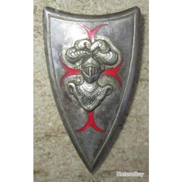 Centre Instruction Arme Blinde, dos guilloch embouti