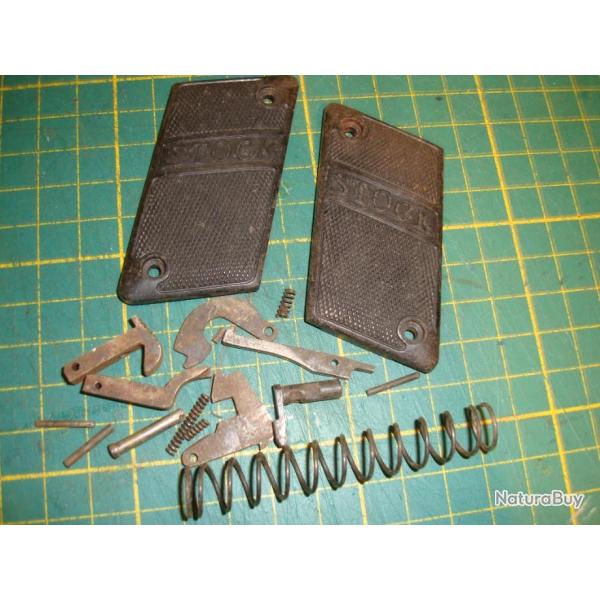 PETIT LOT DE PIECE DE PISTOLET