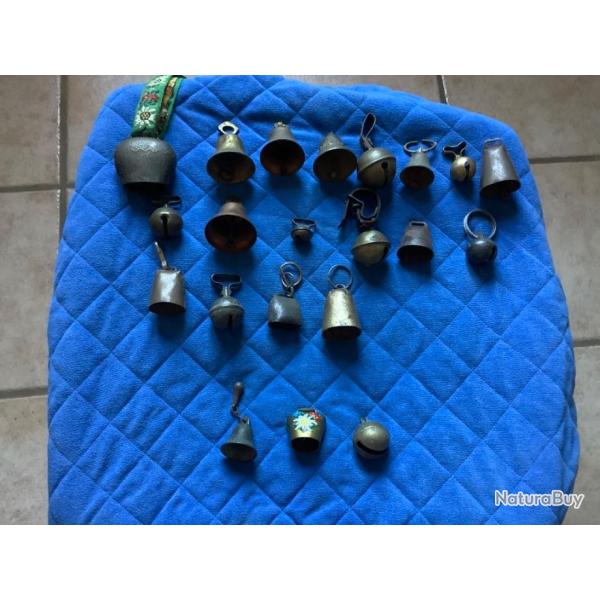 Lot de 21 sonnailles, pas de prix de r�serve