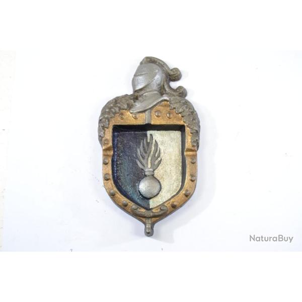 Cendrier / vide poche insigne Gendarmerie Fran�aise, fonte. D�co collection