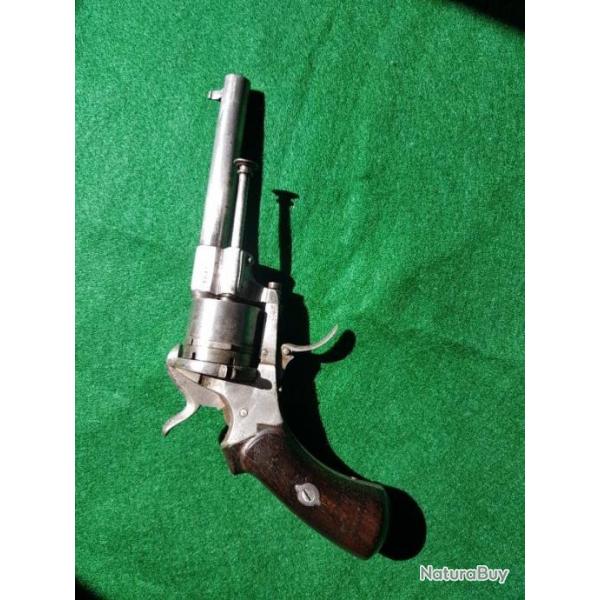 R�volver � broche calibre 9 mm marqu� EL, de Eug�ne Lefaucheux