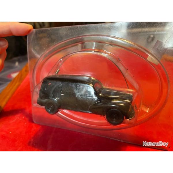 peugeot 203 break gendarmerie  1/43e