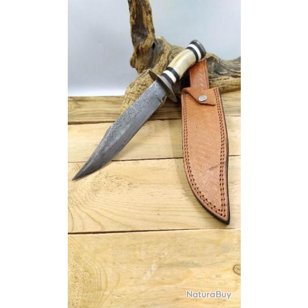 Beau Poignard Bowie Damas lame de 256 couches manche en bois etui en cuir