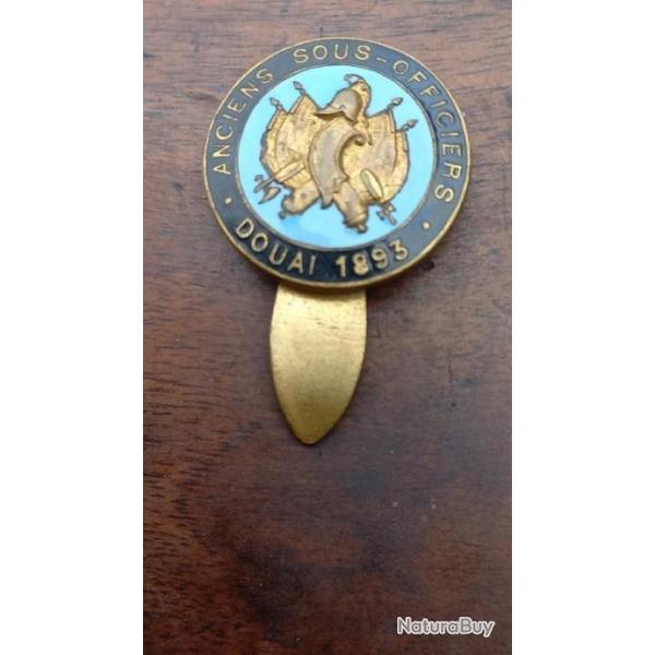 Rare insigne anciens sous officiers   1893