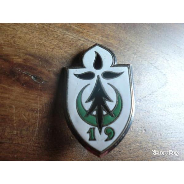 Insigne m�tallique  19� division d?infanterie