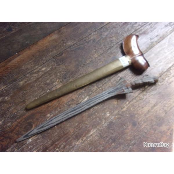 kriss de longueur 52 cm