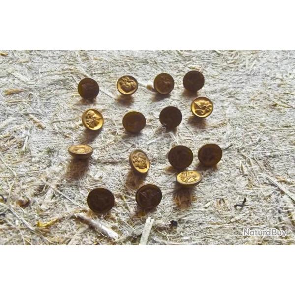 LOT DE 15 BOUTONS D'UNIFORMES III�me R�PUBLIQUE.