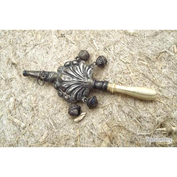 HOCHET DE BB XVIIIe.