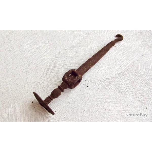 LMENT DE ROUET BAS MOYEN-AGE OU ANCIEN RGIME.