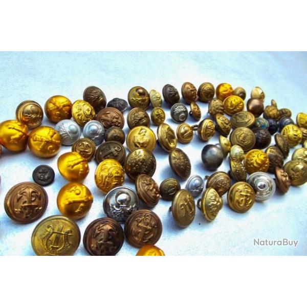 LOT DE 65 BOUTONS D'UNIFORMES IIIe REPUBLIQUE.