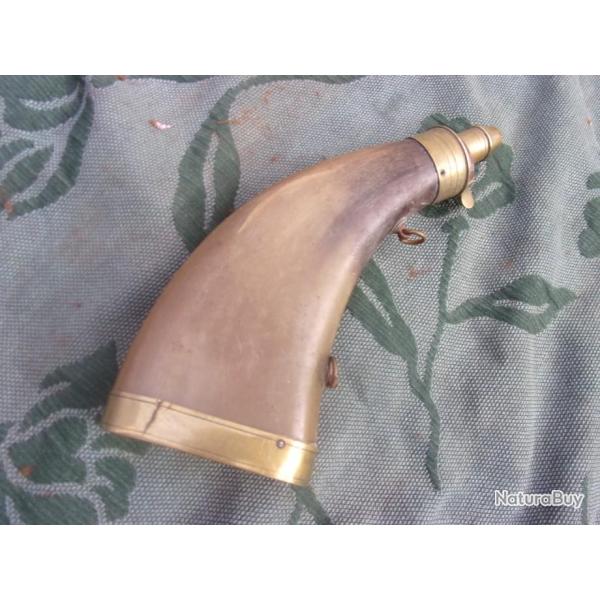 poire � poudre en corne