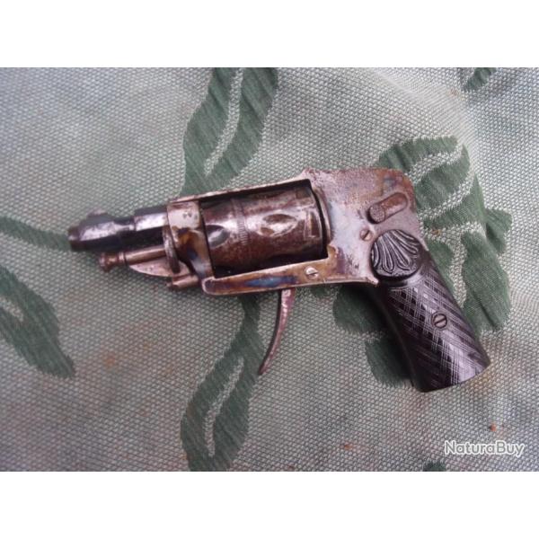 revolver  Hammerless